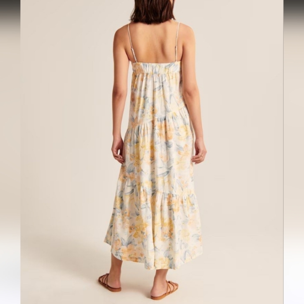 Abercrombie & Fitch Floral Maxi Dress in Cream, Yellow & Blue - Picture 3 of 12